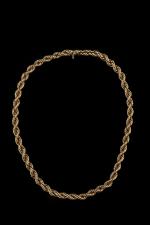 Collier à maille torsadée en or jaune 18k (750 millièmes)....