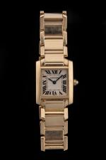 CARTIER.  Montre bracelet de dame modèle "Tank Française" petit...