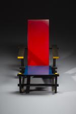 Gerrit Thomas RIETVELD (1888-1964), éditions Cassina. Fauteuil modèle "Rouge/bleu" en...