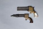 Réunion de deux pistolets américains Martson. 

- Pistolet trois coups,...