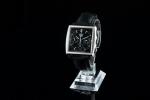 TAG HEUER. Monaco CW5140Montre bracelet chronographe en acier, le boîtier...