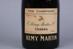 COGNAC. Remy Martin. Fine Champagne, réserve 1875. 1 bouteille (niveau...