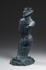 Georges OUDOT (1928-2004). 
Nu féminin. 
Bronze à patine bleue signé,...