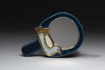 Mithé ESPELT (1923-2020). Miroir à main en céramique émaillée et...