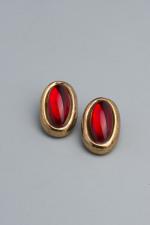 Mithé ESPELT (1923-2020). 
Boucles d'oreille Cabochons en céramique émaillée dorée...