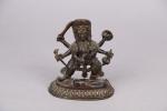 TIBET ou INDE. 
Statuette en bronze figurant la déesse Kali...