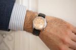 BEAUME & MERCIER.
Chronographe bicompax.
Montre bracelet en acier. Le boitier rond,...