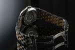 BREITLING. 
Perpetuel Sirius. 
Montre bracelet de dame en acier et...