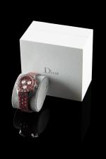 DIOR. 
Montre bracelet chronographe de dame modèle "Christal" rouge, le...