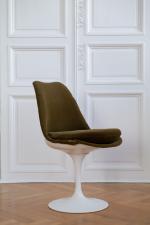 Eero SAARINEN (1910-1961), éditions Knoll international.Suite de huit chaises pivotantes...