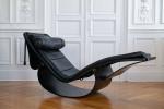 Oscar NIEMEYER (1907-2012), éditions Fasem. 
Chaise longue à bascule modèle...