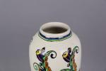 KERAMIS BOCH FRERES, LA LOUVIERE. Vase fuselé en faience polychrome...