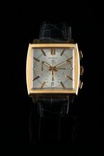 TAG HEUER.Monaco, 5140. Montre chronographe en or jaune 18k (750...