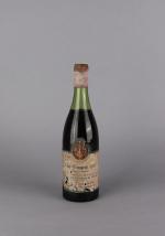 CLOS VOUGEOT. Roland Thévenin et fils, 1957. 1 bouteille (niveau...